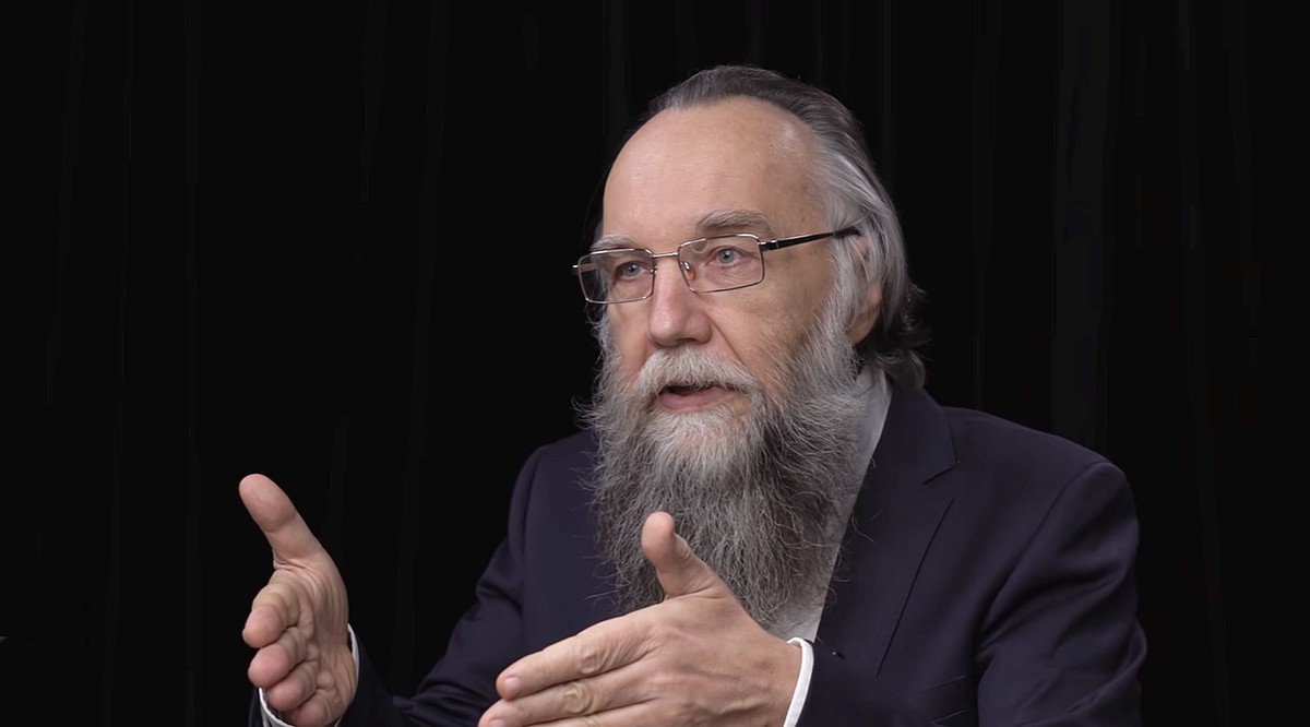 Месть – это мелко: Дугин выступил с обращением после убийства дочери 