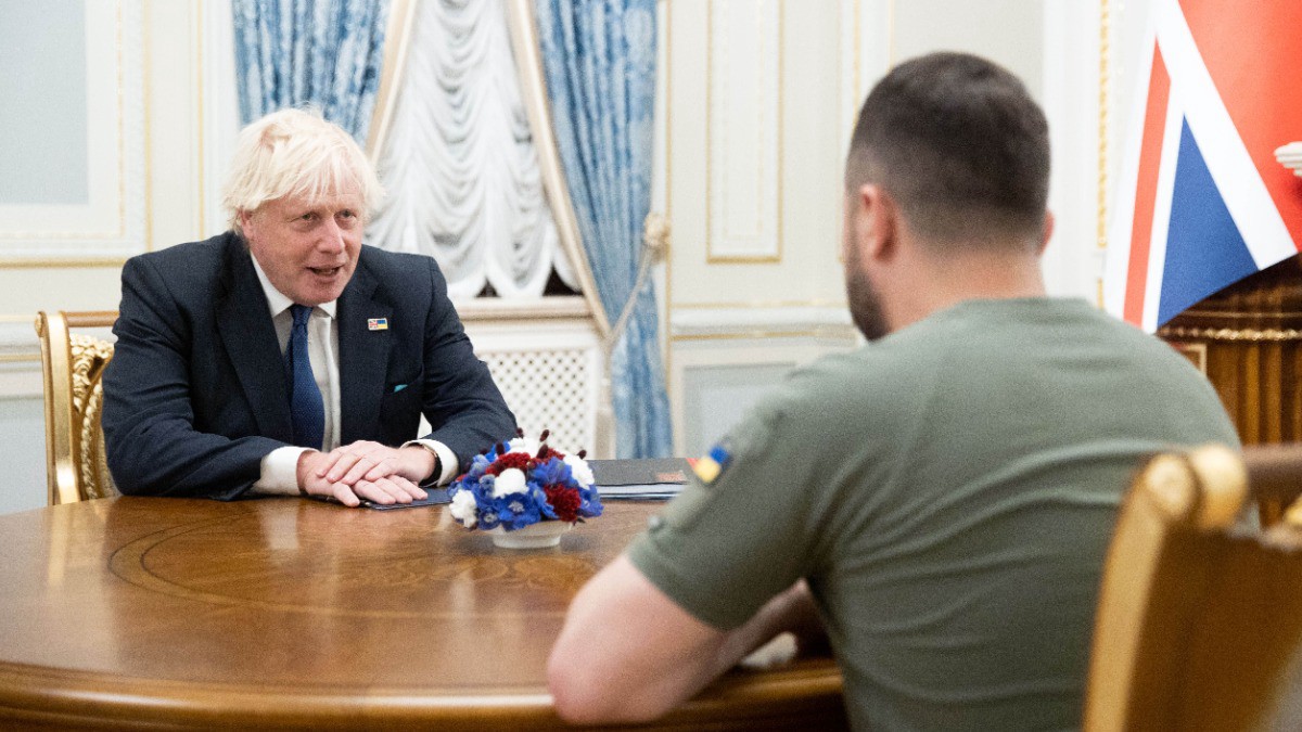 Лидер «Слуги народа» Арахамия: конфликт России и Украины мог закончиться в 2022 году
