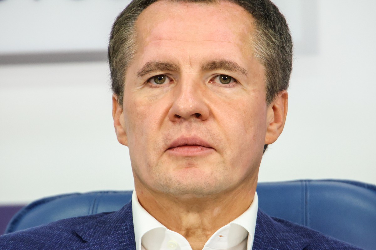 «Ведомости»: Власти обсуждают отставку главы Белгородской области Гладкова