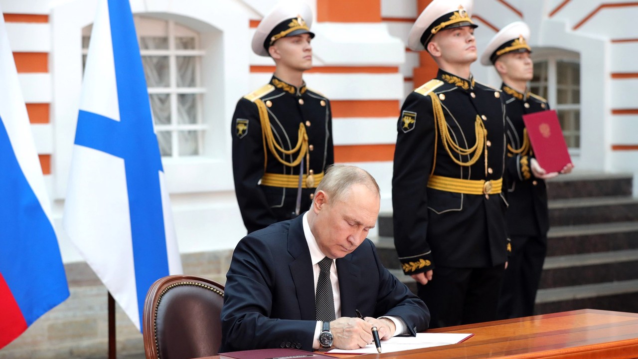 Владычицей морскою: как новая доктрина обозначила границы интересов России