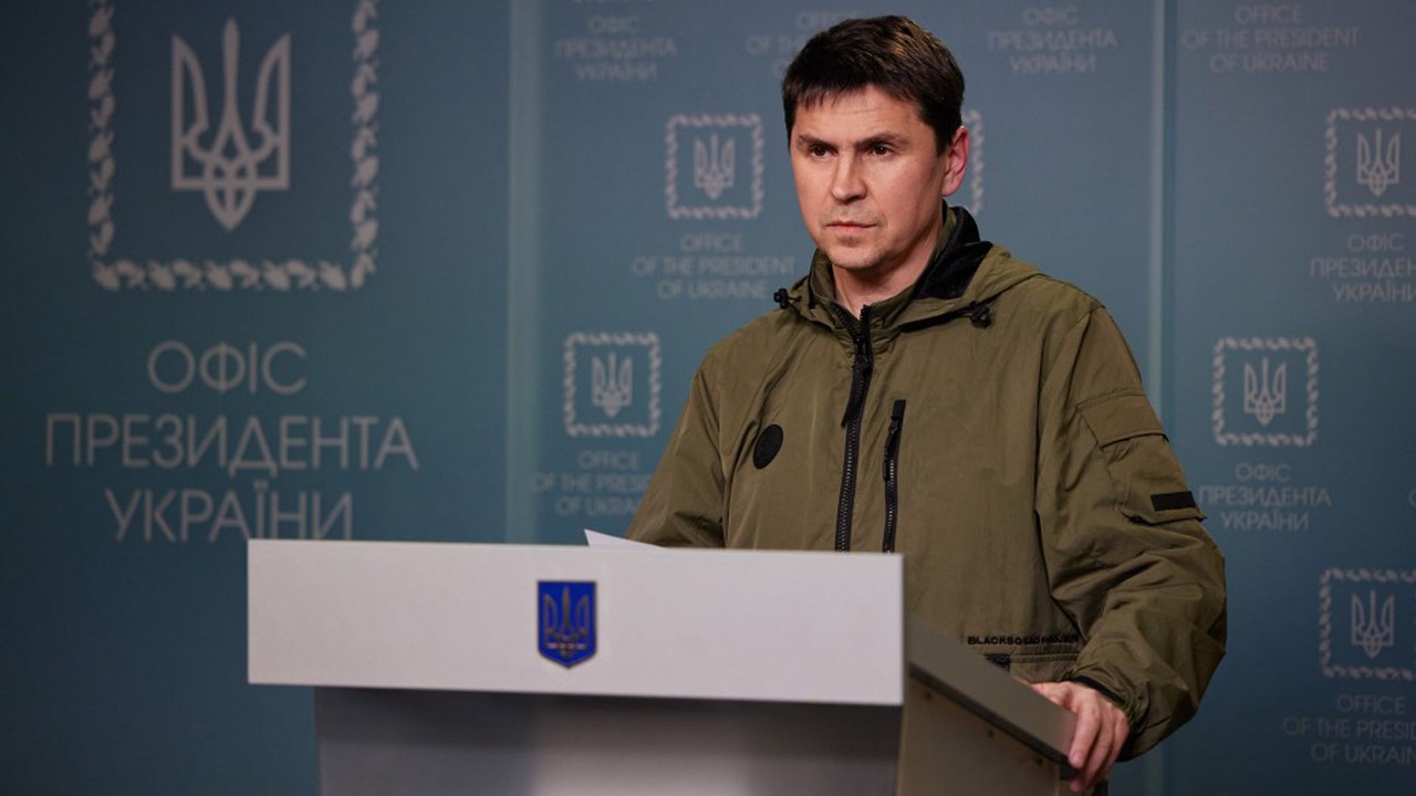Подоляк заявил о наличии сети украинских спецслужб в России