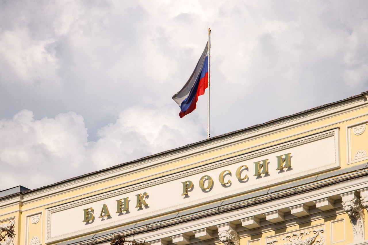 Совет ЕС разрешил использовать прибыль от замороженных российских активов для Украины