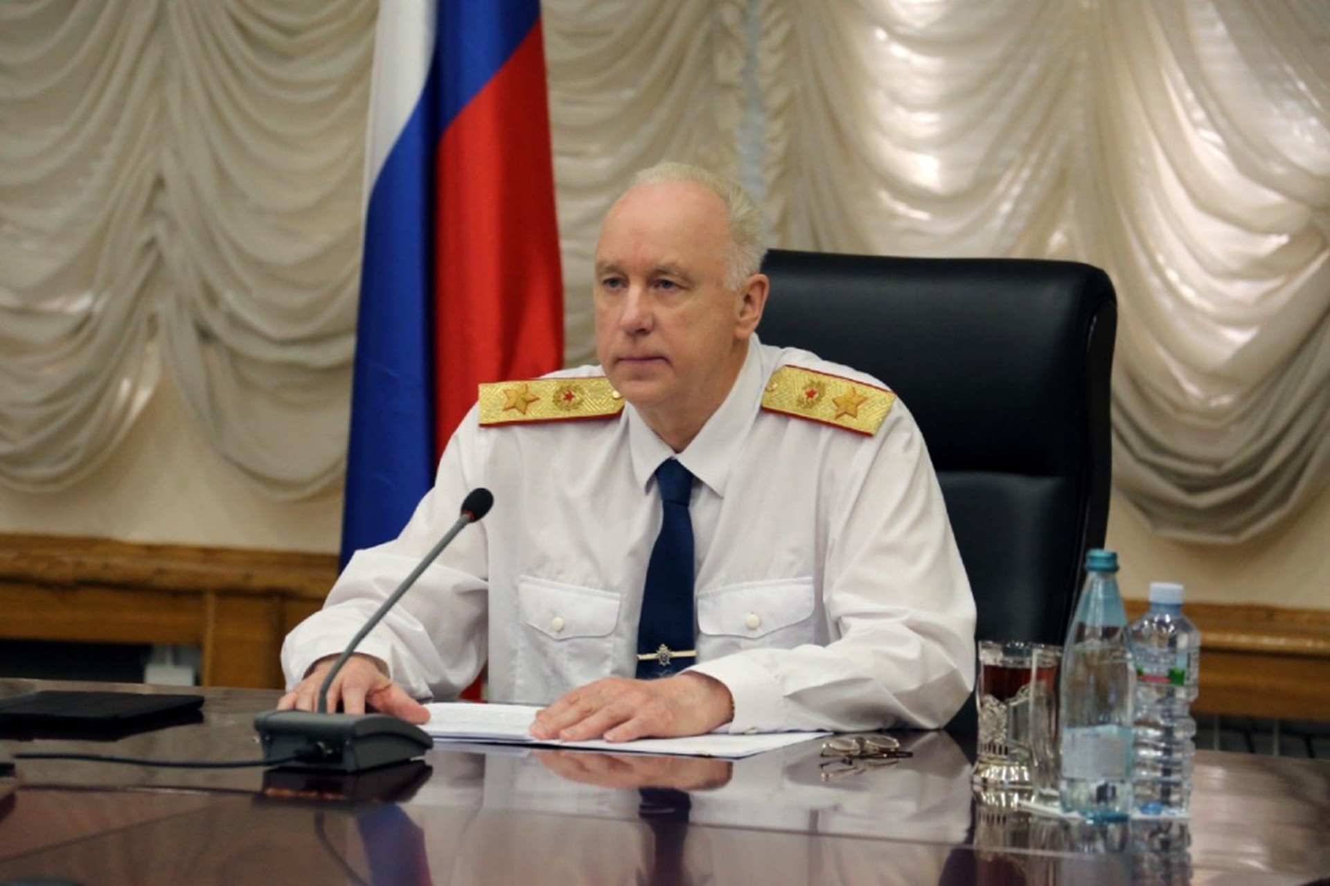Глава СК Александр Бастрыкин поручил возбудить уголовное дело в отношении авиакомпании Red Wings