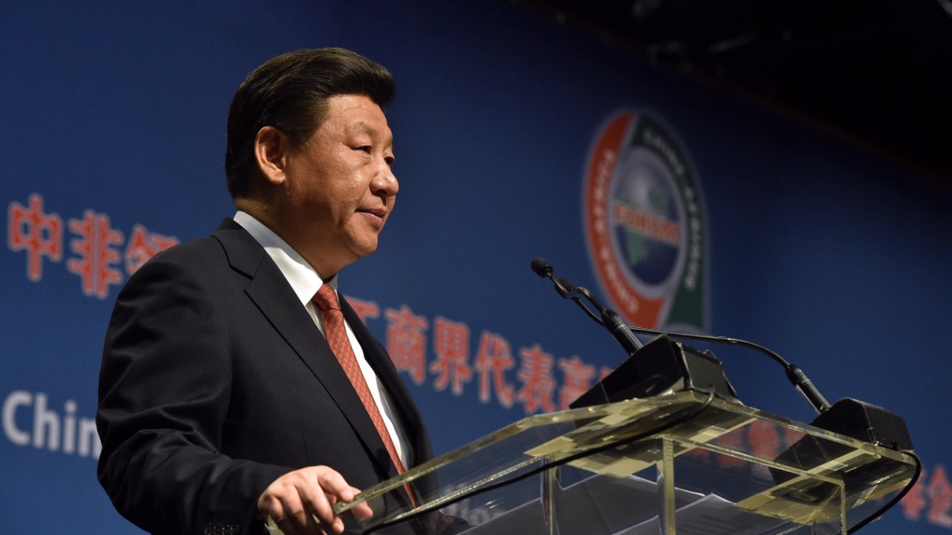 Си Цзиньпин призвал выступить против «цветных революций»