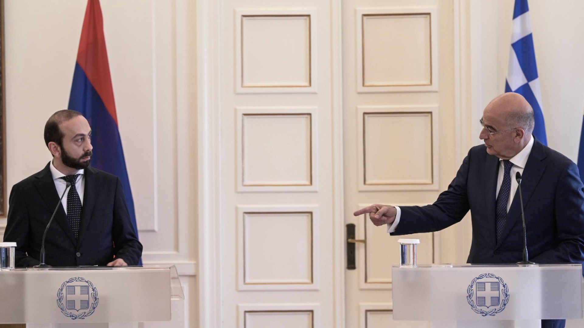 Турция и Греция устроили скандал