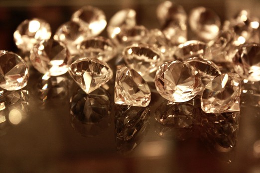 Российские алмазы получили иммунитет от европейских санкций
