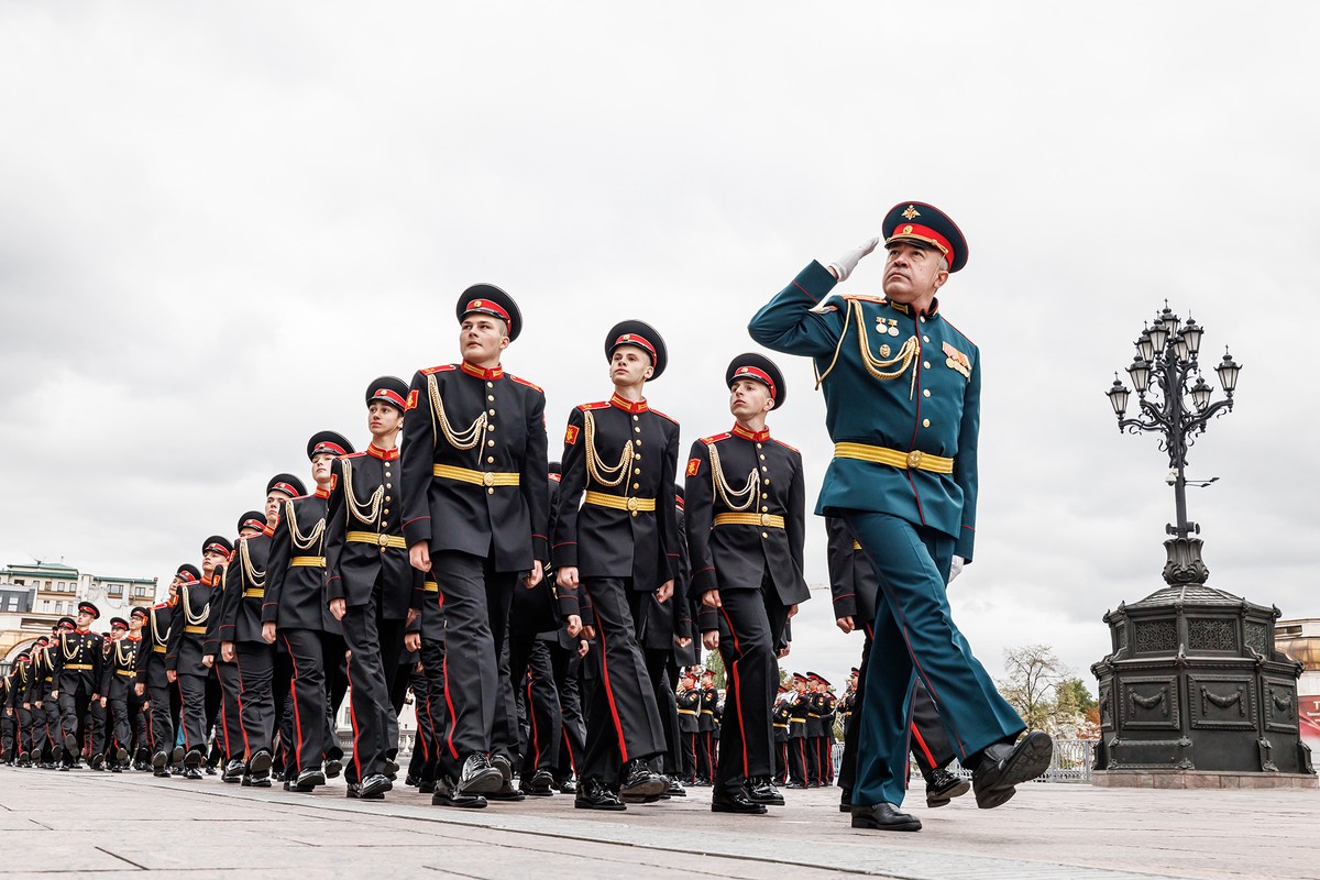 Счастливое кадетство: почему нам важно сохранить дух суворовских училищ