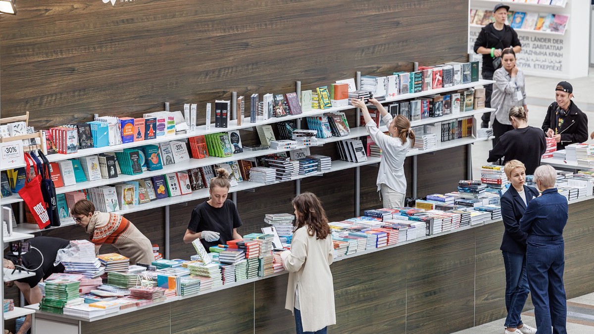 В Ассоциации книгоиздателей России призвали убрать с полок произведения всех иноагентов