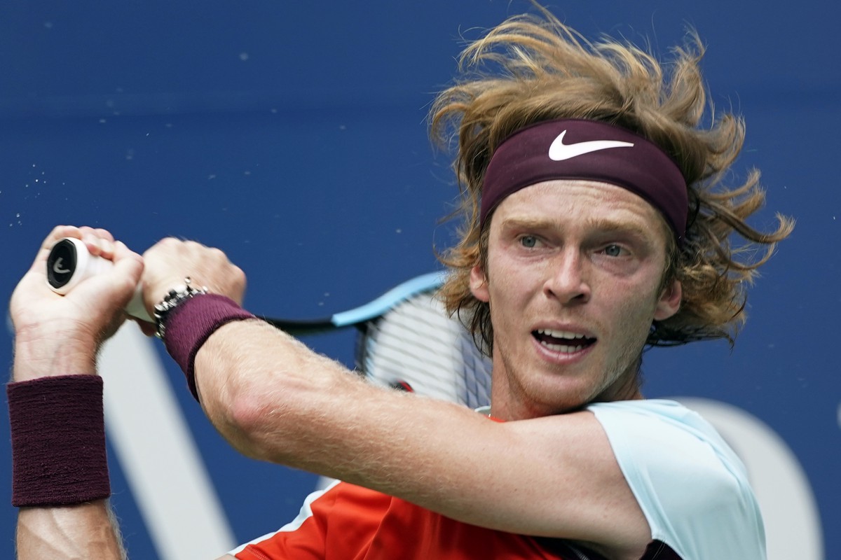 Рублёв вышел в четвертьфинал Australian Open