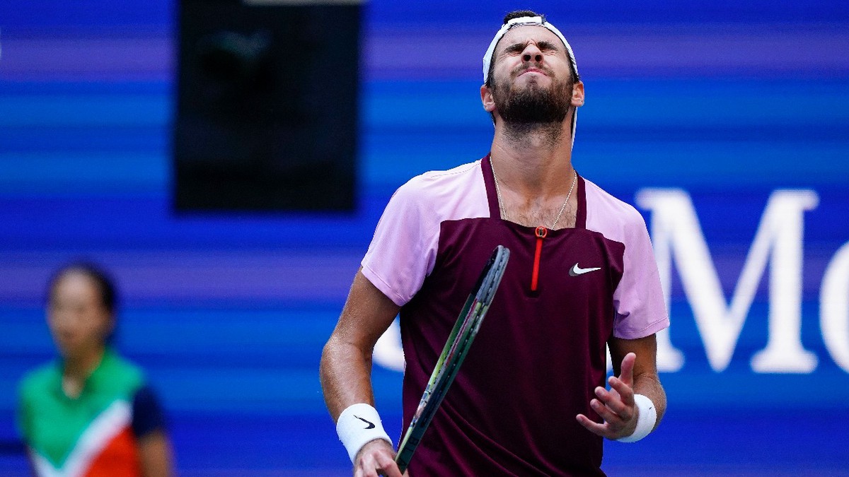 Российский теннисист Карен Хачанов не смог пройти в финал Открытого чемпионата США 