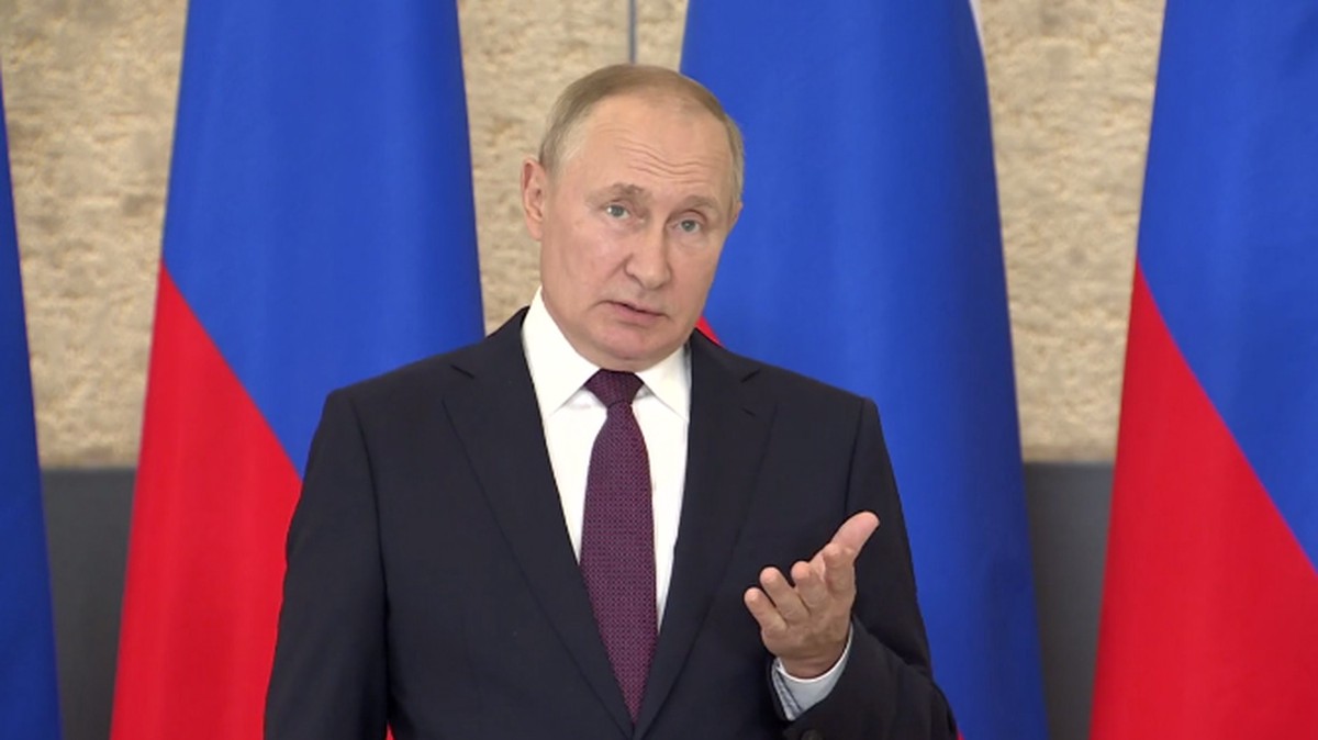 Владимир Путин предупредил, что в скором времени Россия может менее сдержанно отвечать на украинские теракты