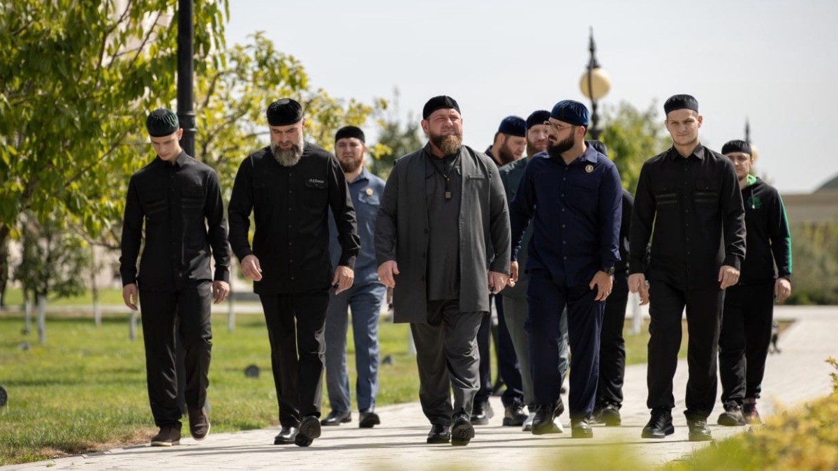 Кадыров обозвал уехавших за границу чеченцев трусами