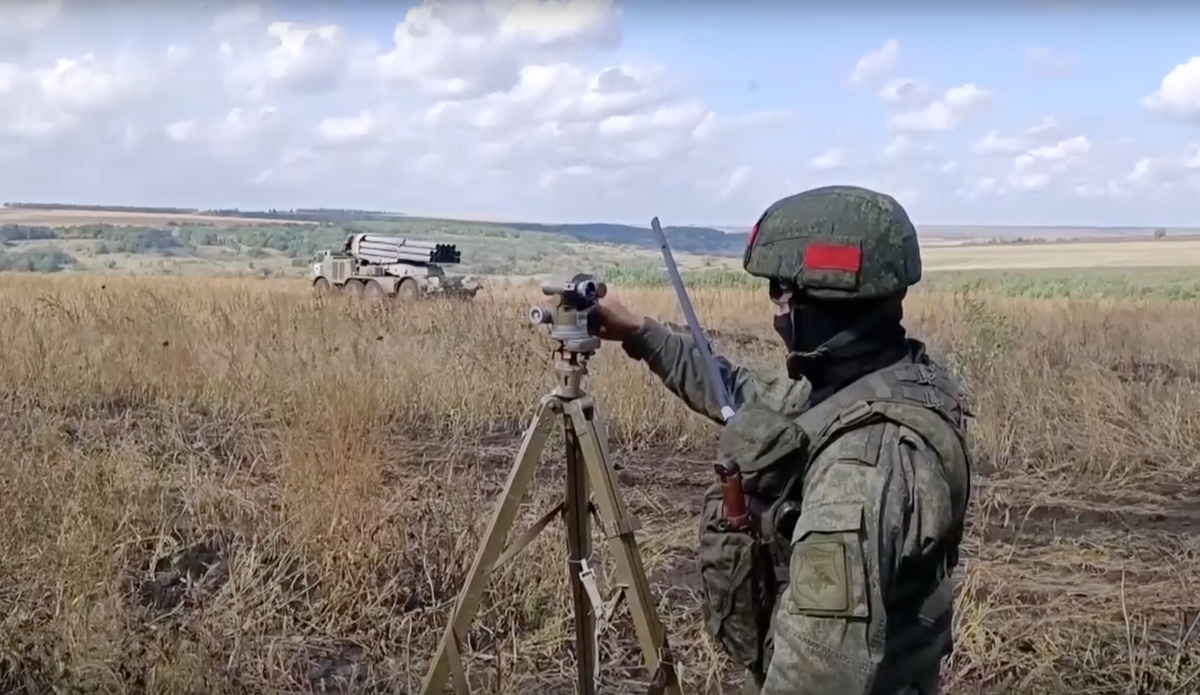 МИД: Военные заводы на Украине являются законной целью ВС России