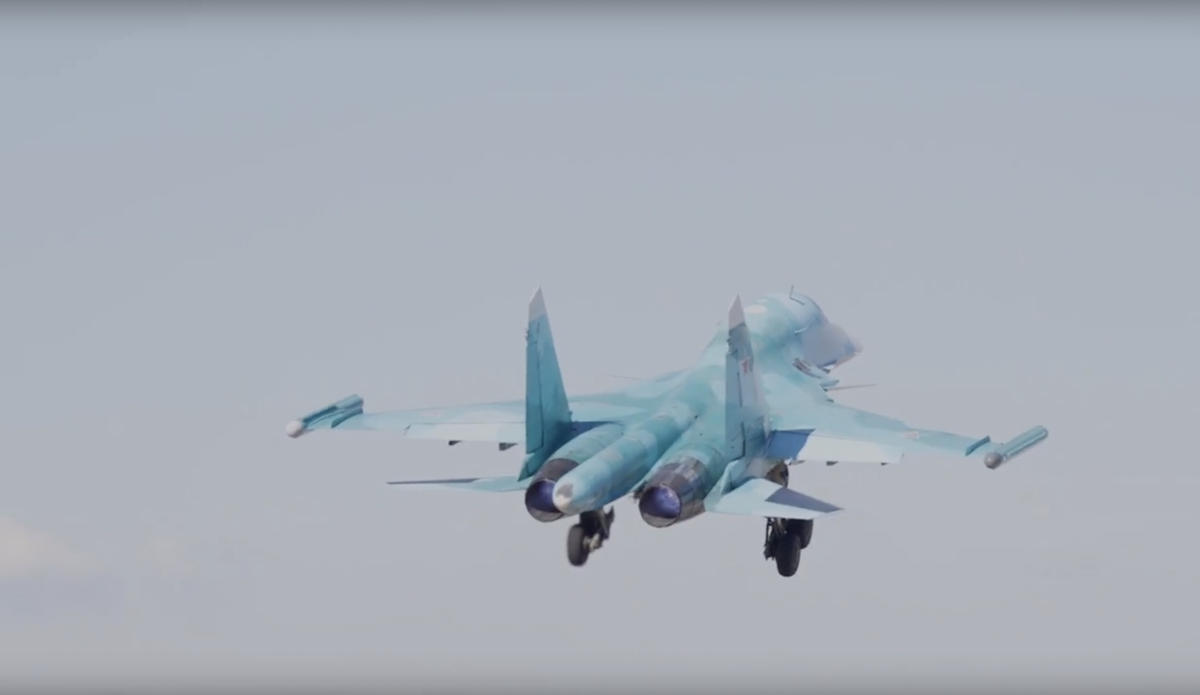 Минобороны: Су-34 ВКС РФ уничтожили укрепрайон ВСУ на Авдеевском направлении