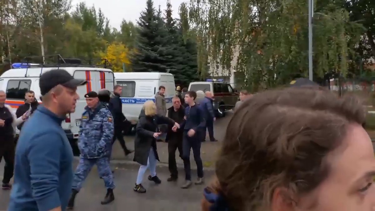 Число погибших в Ижевске при стрельбе в школе увеличилось до 13 человек