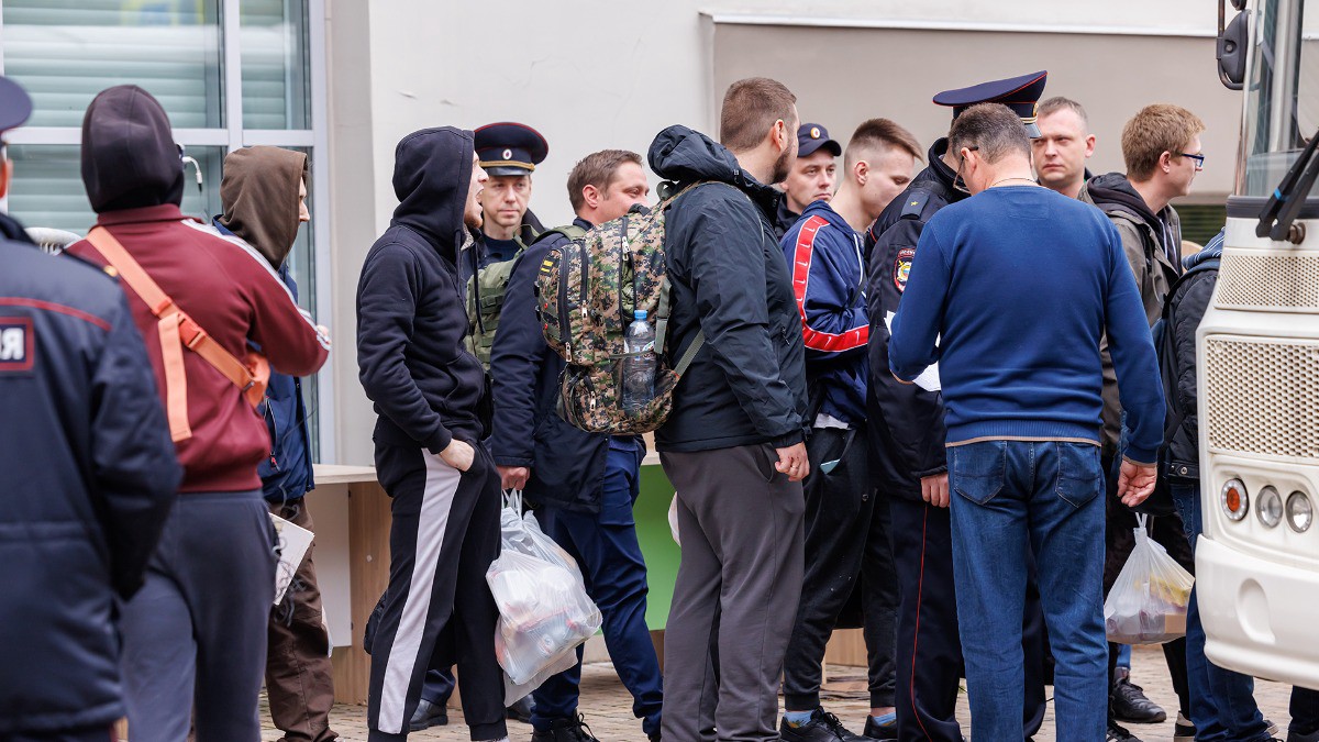 Срочников могут призвать по частичной мобилизации только после увольнения в запас