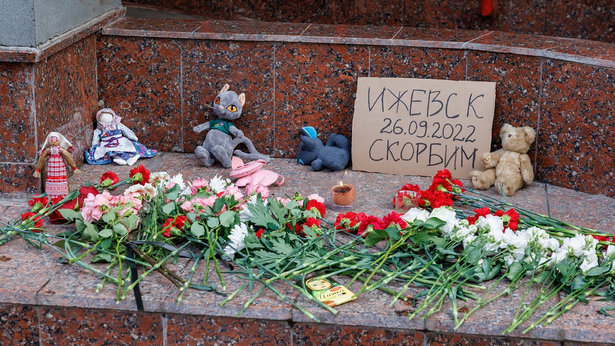 Дедушка погибшего в Ижевске школьника: их можно было спасти