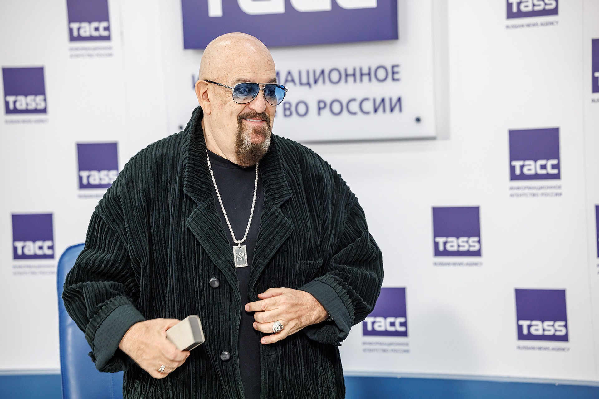Шуфутинский получил за песню «3 сентября» меньше миллиона долларов