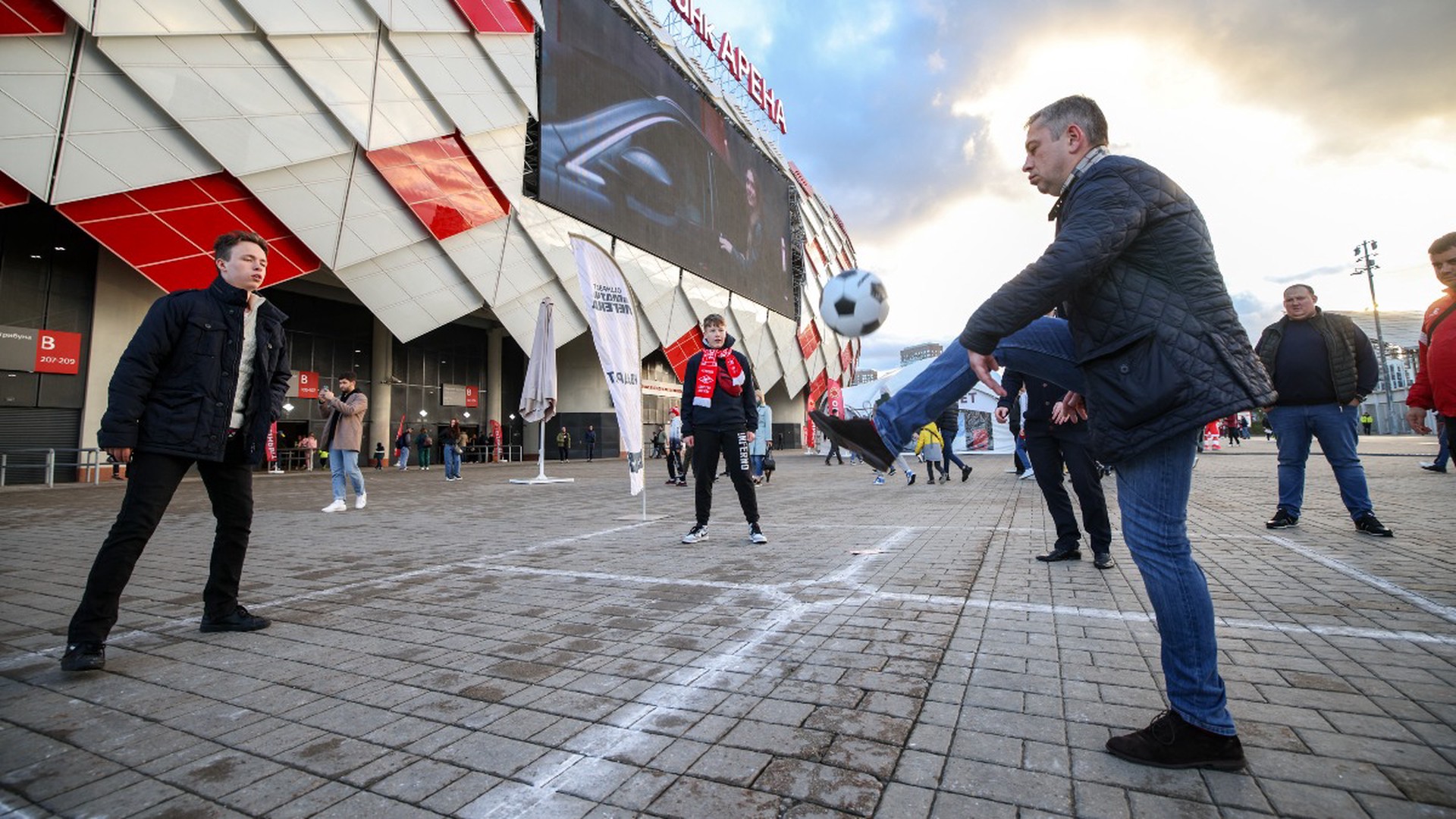 Министерство спорта РФ поддержало возвращение пива на стадионы
