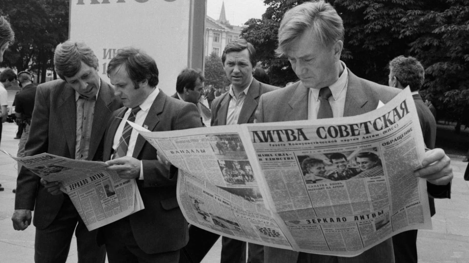Свежие прессы: что олигархи девяностых называли свободой слова