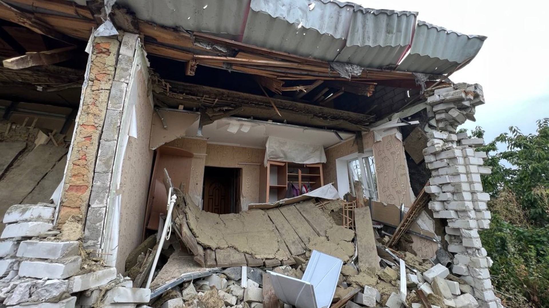 Что произошло белгороде сегодня со стороны украины. Взрыв дома. Дом взорвался.