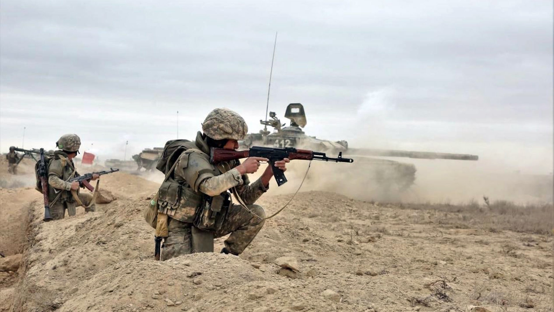 Погранслужба Таджикистана: киргизские военные атаковали ряд таджикских населённых пунктов