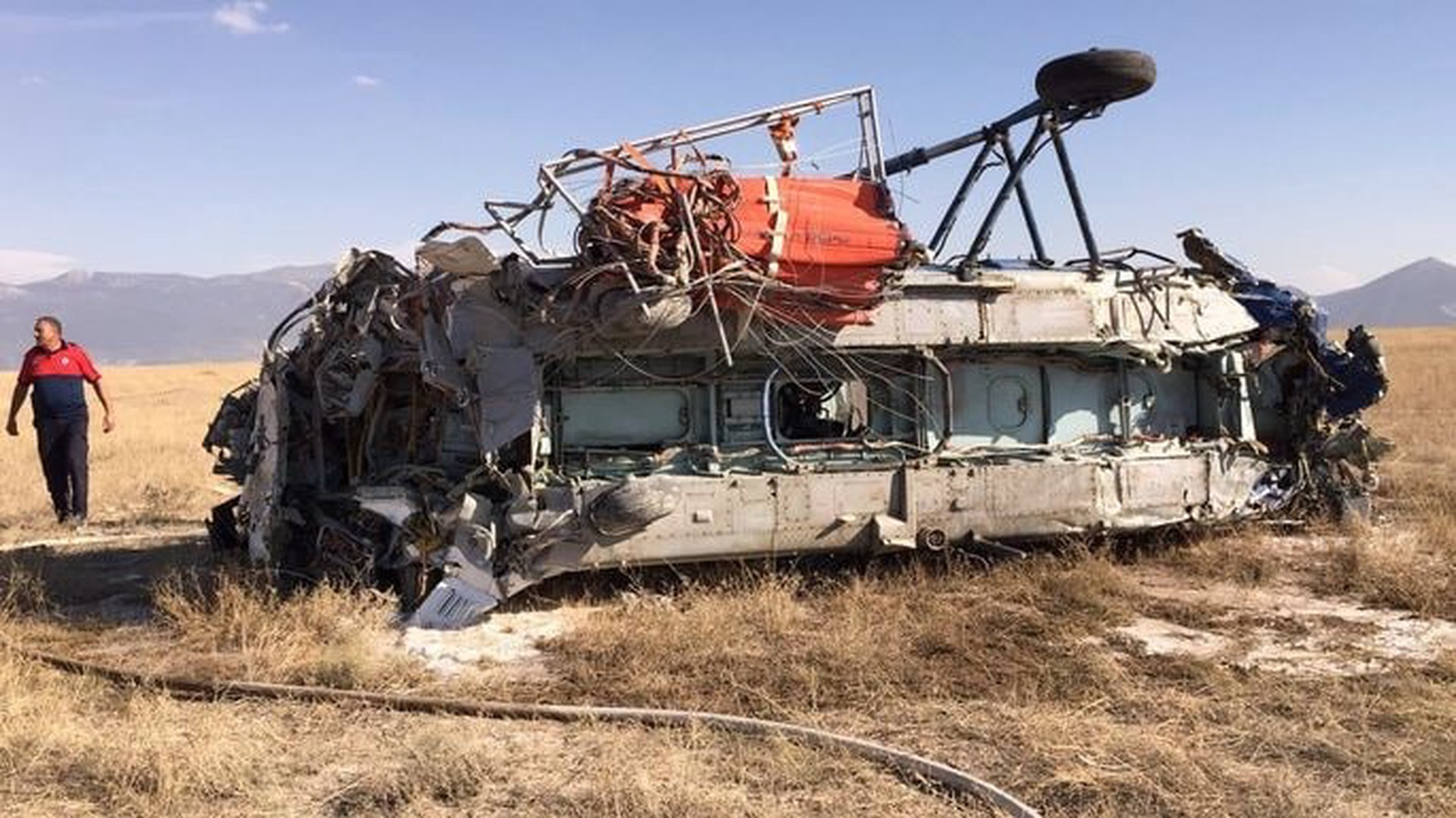 Российский пожарный вертолет потерпел крушение в Турции