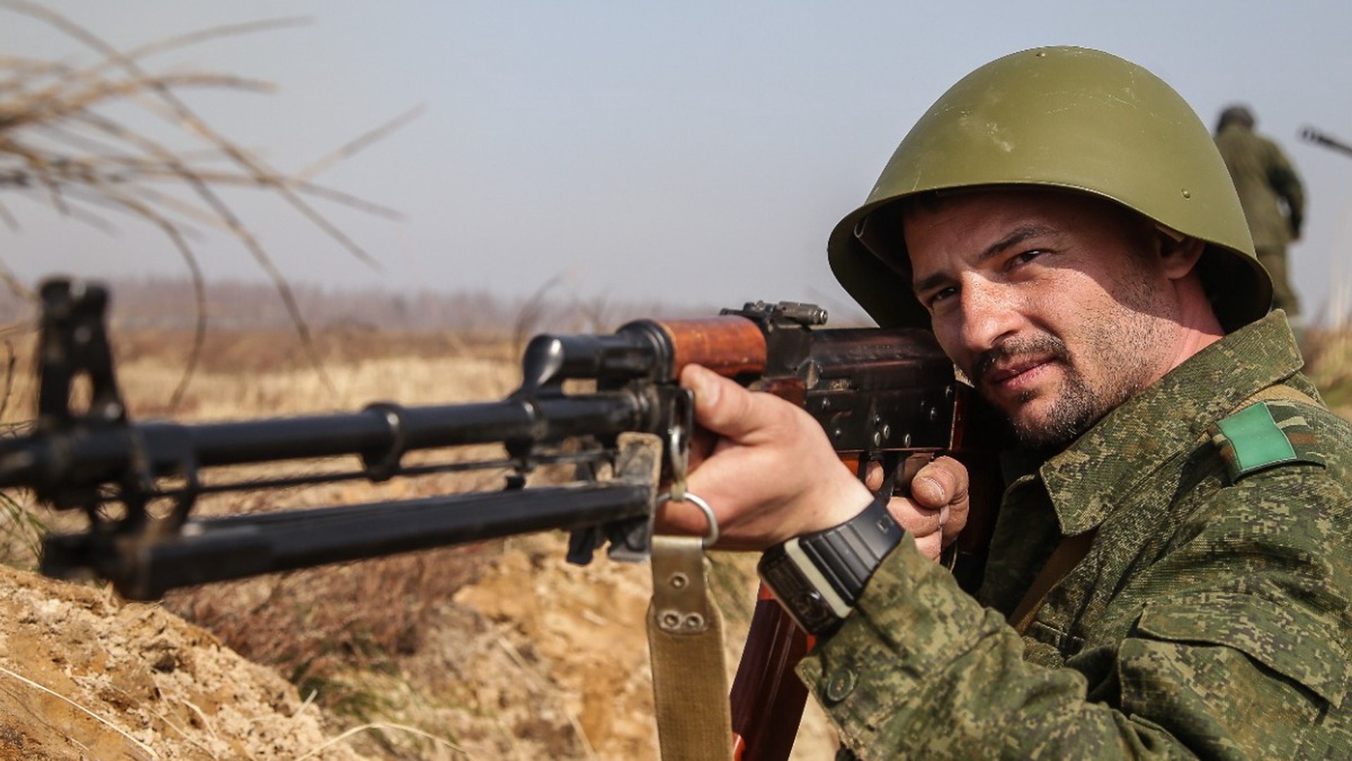 Шуневич сообщил, что в Белоруссии начнут готовить снайперов из охотников и рыбаков