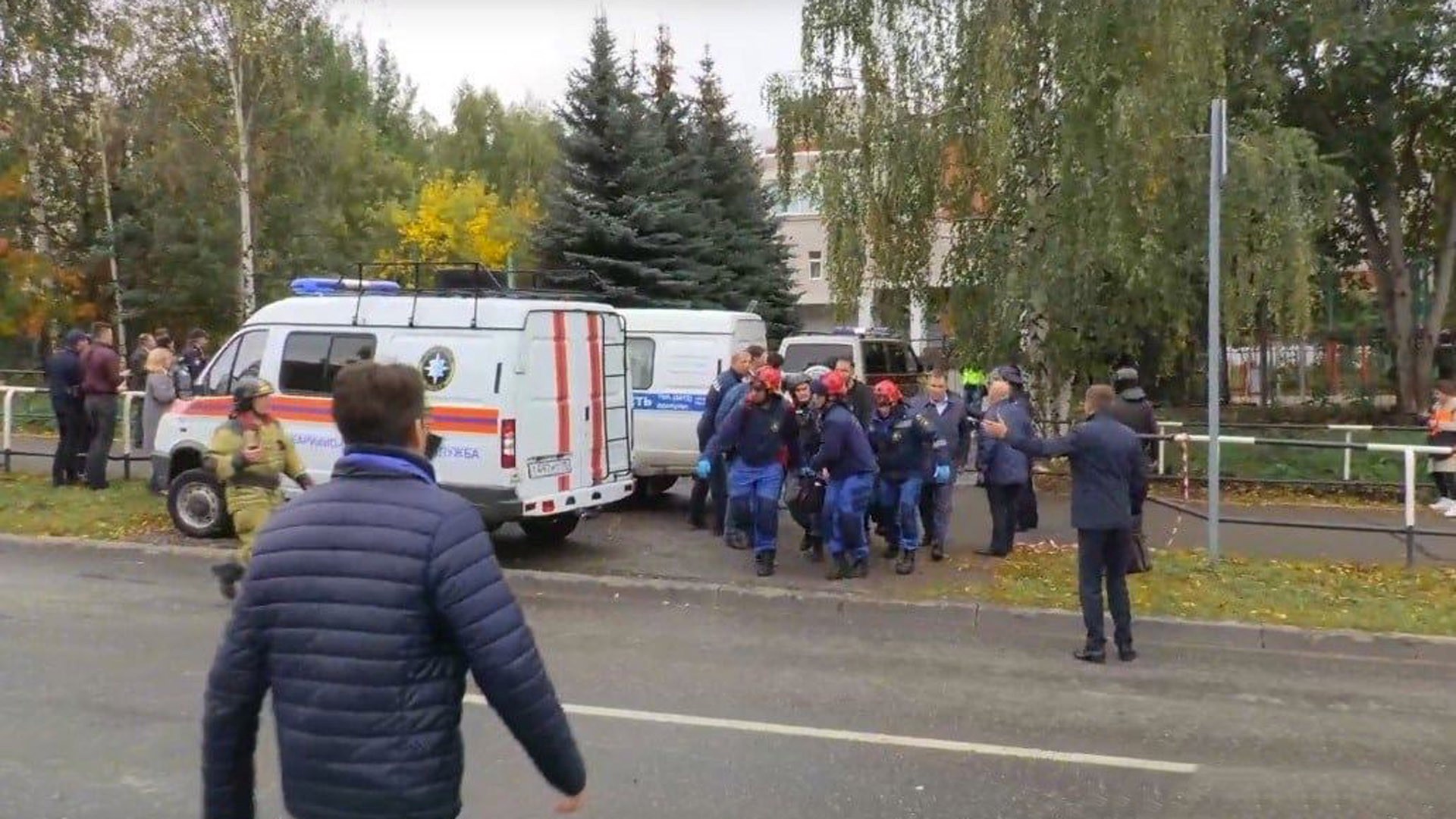 При стрельбе в школе в Ижевске погибли шесть человек