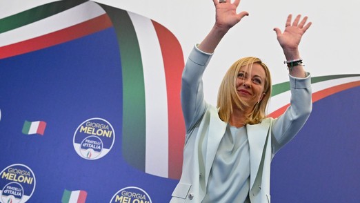 Доча дуче: за что либералы не любят будущего премьера Италии