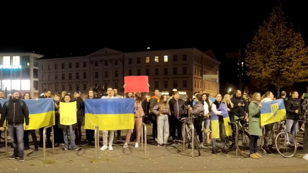 Немцы устроили митинг и выступили против украинцев