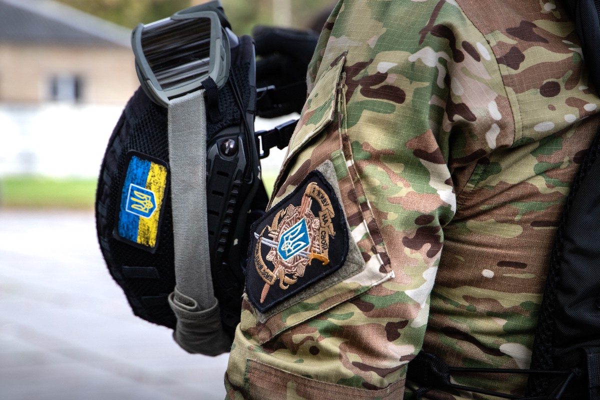 «Азов»* начал подбивать уральских пенсионерок поджигать военкоматы