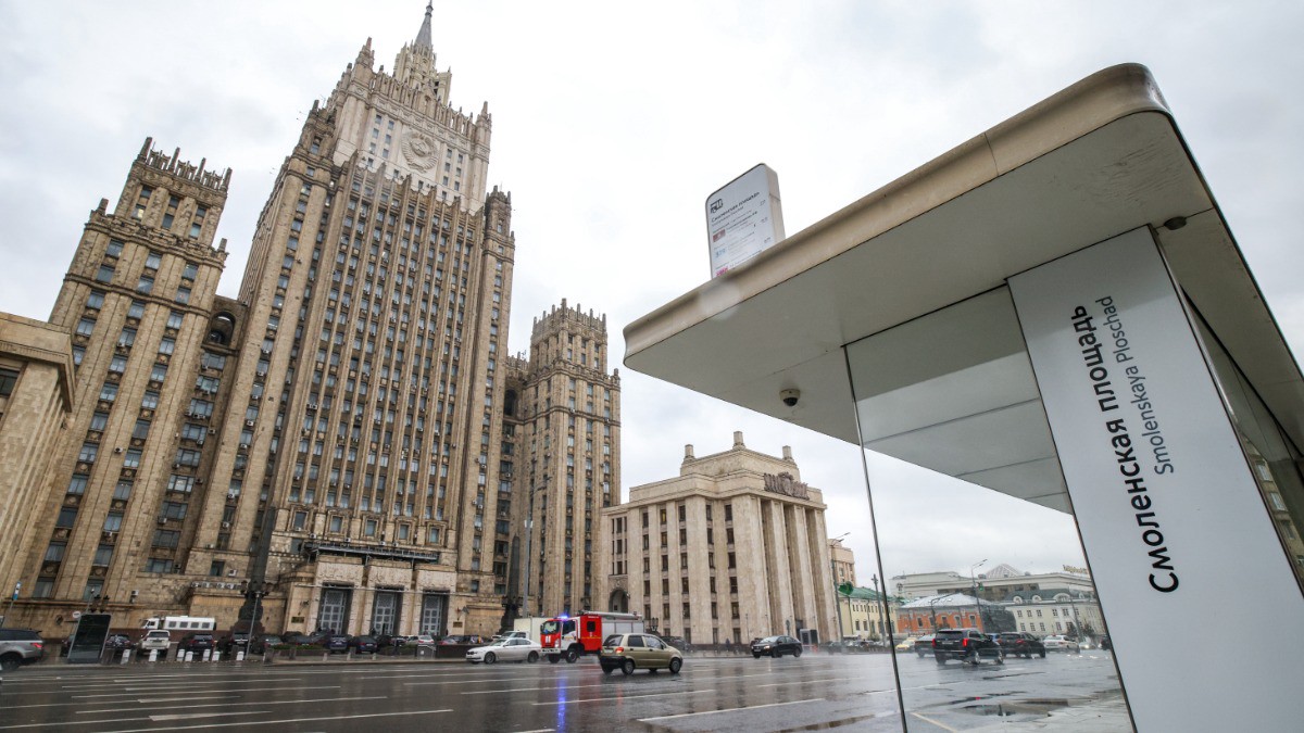 В МИД РФ пригрозили перемолоть западную помощь Украине