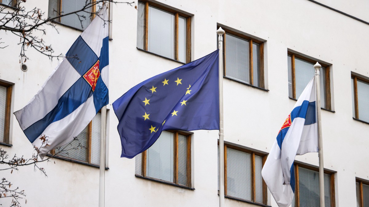 Финляндия не запрещает Украине применять её оружие для ударов по России