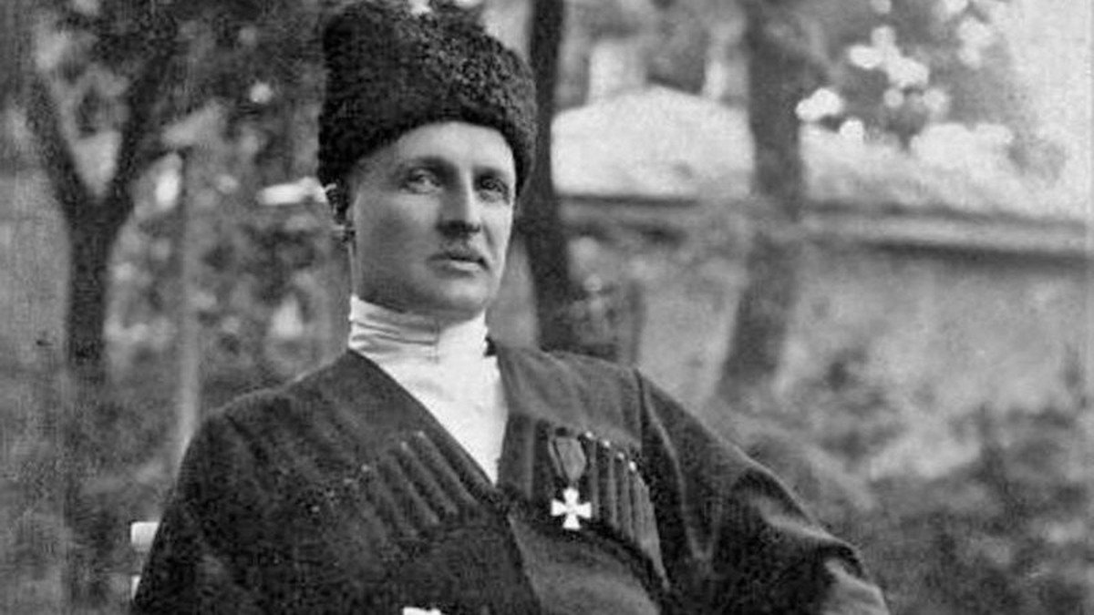 Гетман, начало: как генерал Скоропадский предал Россию и стал заукраинцем