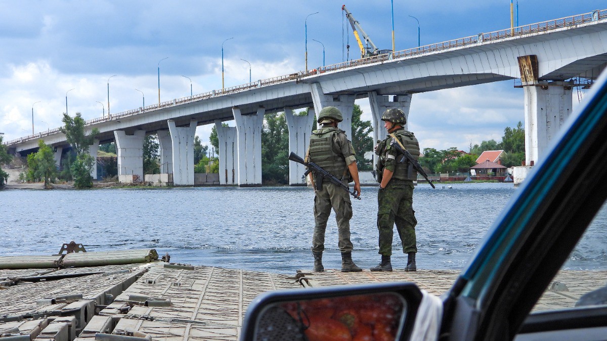 В Херсонской области сообщили, что ВСУ вновь попытались атаковать переправу в Херсоне