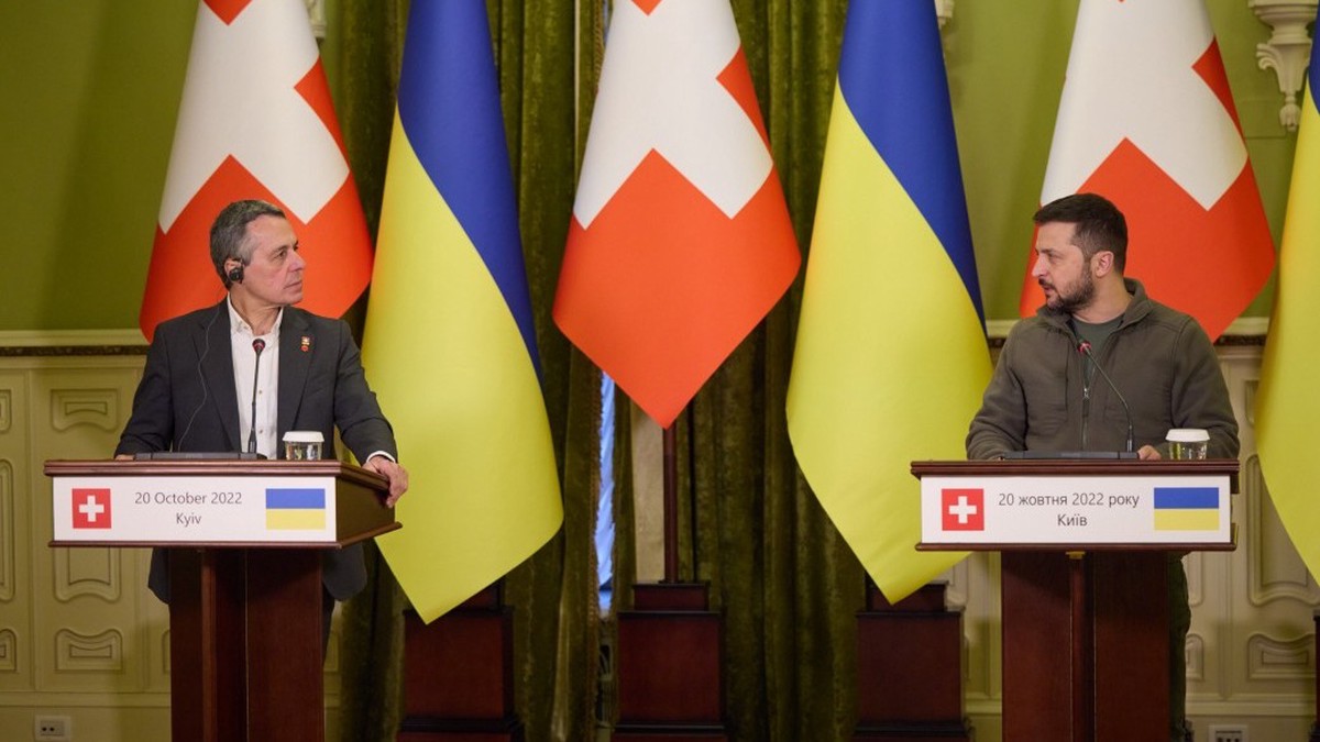 Глава МИД Швейцарии призвал давить на Украину, пока Киев не пойдёт на переговоры