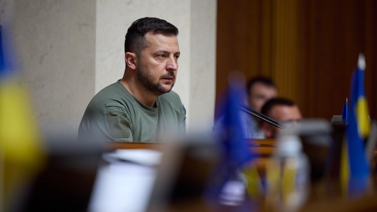 Маска шоу: как американский миллиардер за один день настроил против себя всю Украину