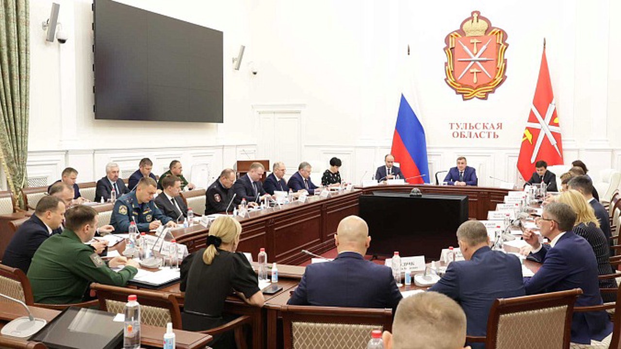Губернатор Тульской области провел первое заседание оперативного штаба