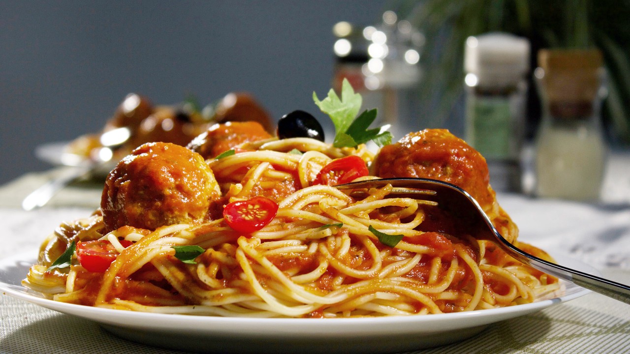 Ужин из ничего: что приготовить, когда холодильник пуст, а времени нет