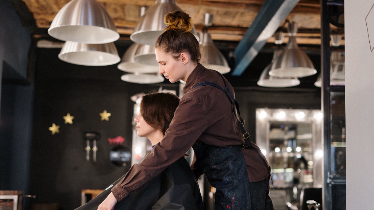 Лунный календарь на март-2026: лучшие дни для стрижки, рассады и магических ритуалов