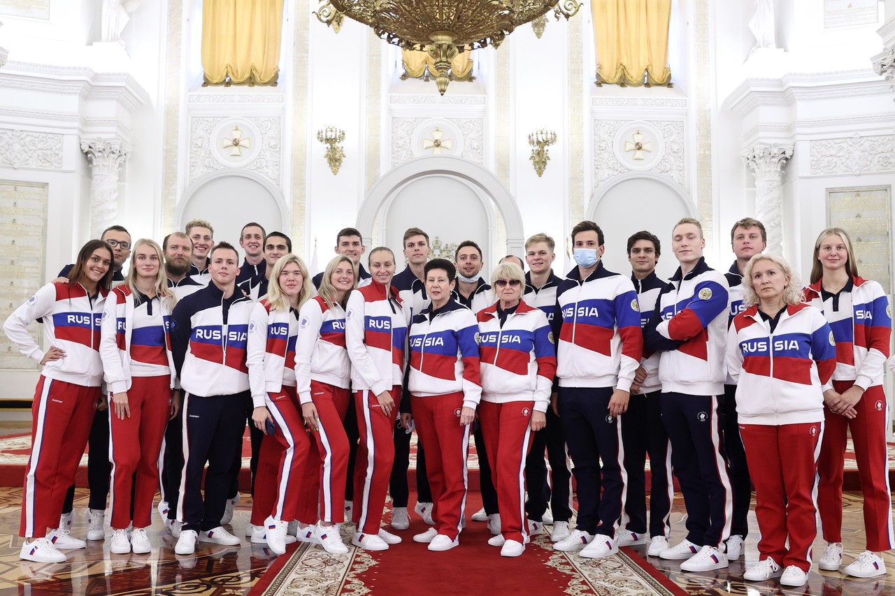 Команда представляющая страну. Сборная России на Олимпиаде в Токио 2021. Российские спортсмены на Олимпиаде в Токио 2021. Форма олимпийской сборной России 2021 в Токио. Российская Олимпийская сборная.