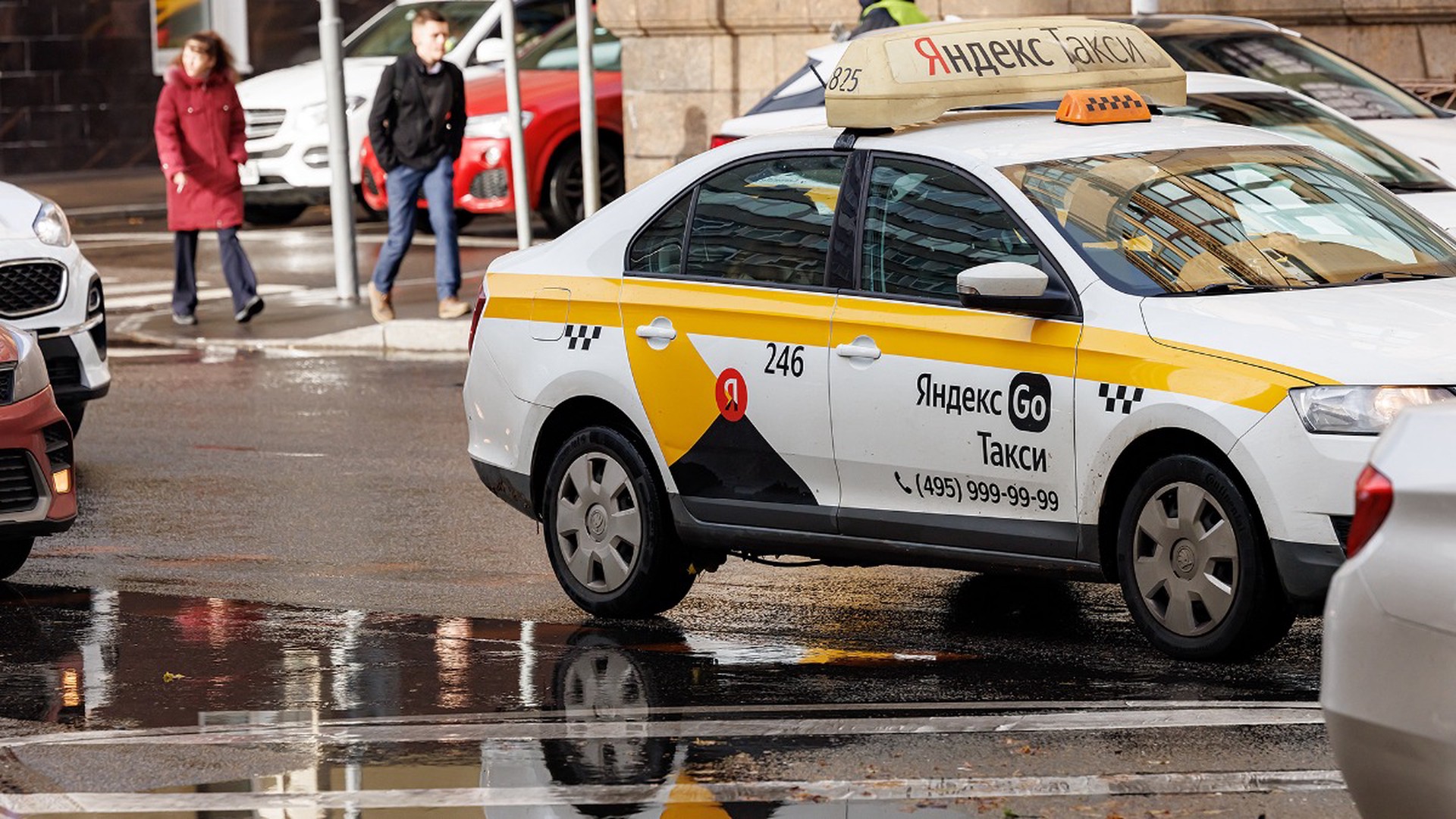 Дептранс: «Яндекс Такси» отменила плату за все поездки из района «Крокуса»