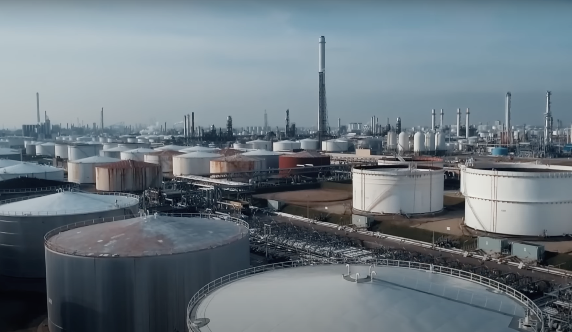 Украина призывает Запад отказаться от импорта нефтепродуктов из российского сырья