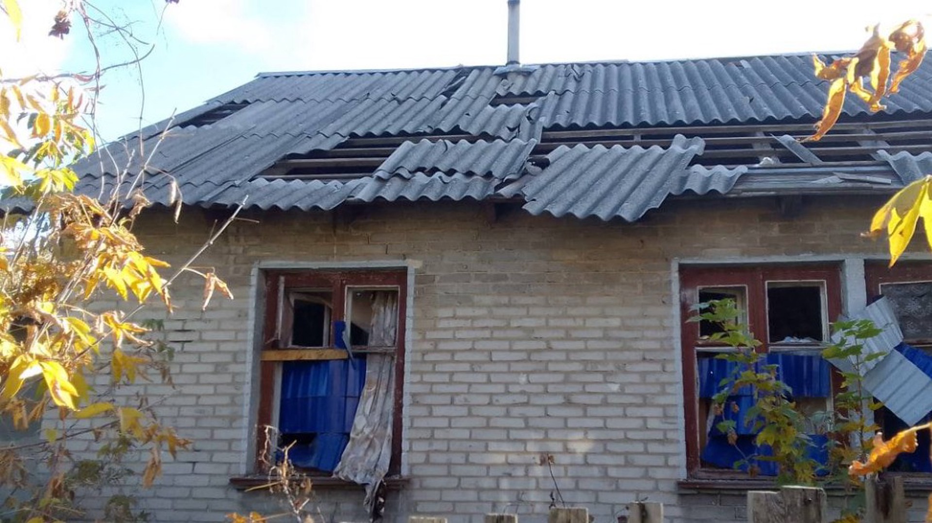 В Энергодаре ведут работы по устранению последствий ракетного удара