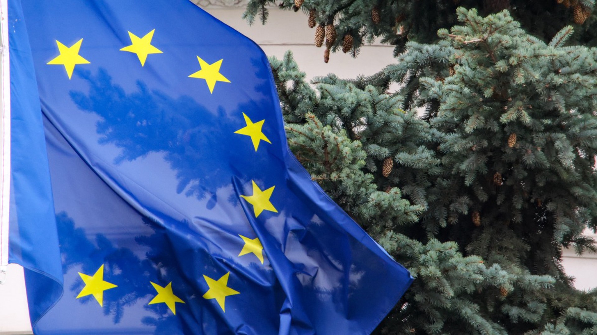 Евросоюз намерен ввести санкции против 55 компаний и более 60 физлиц из России