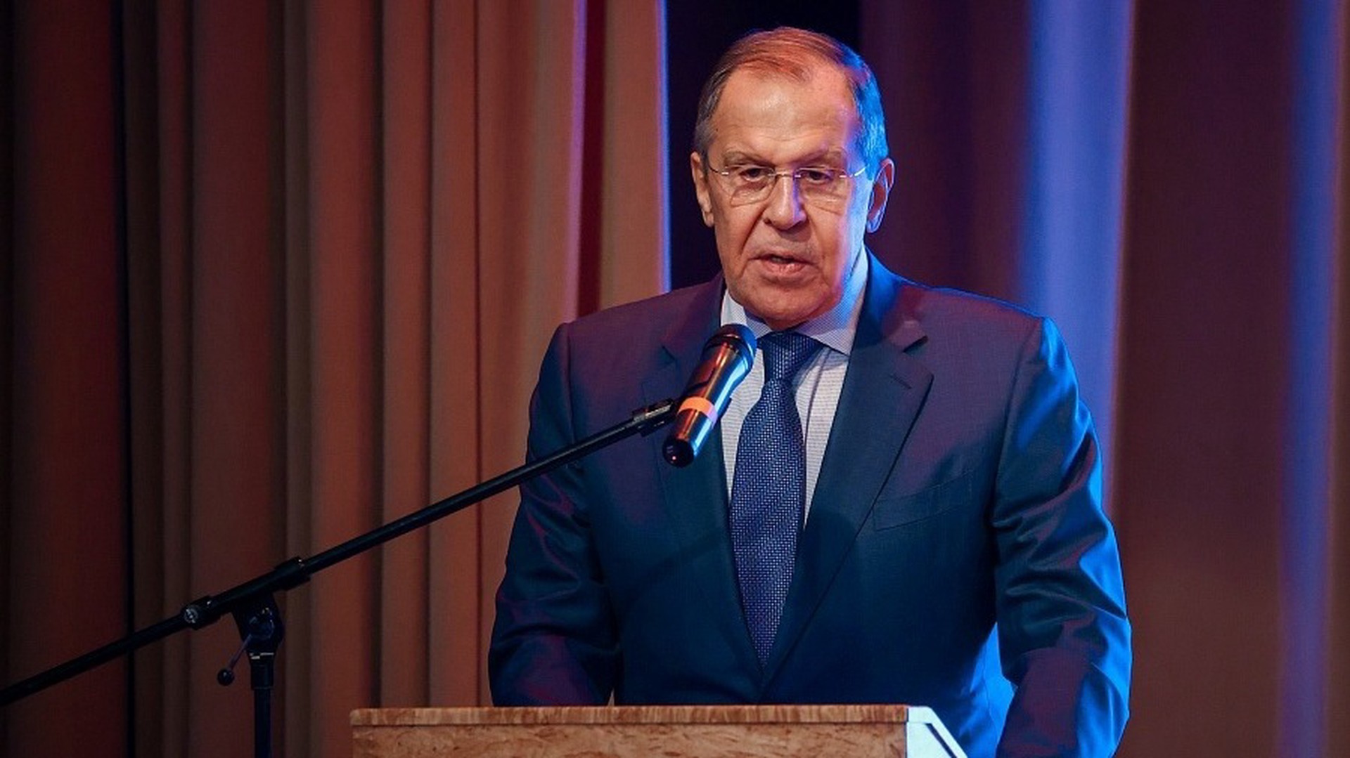 Лавров обсудил с главой МИД Турции теракт в Черном море
