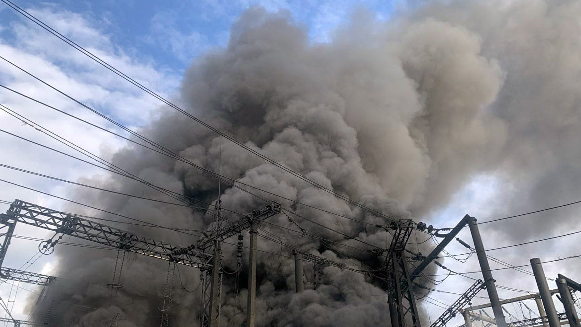 Spiegel: Россия может одним ударом лишить сотни тысяч украинцев электроэнергии