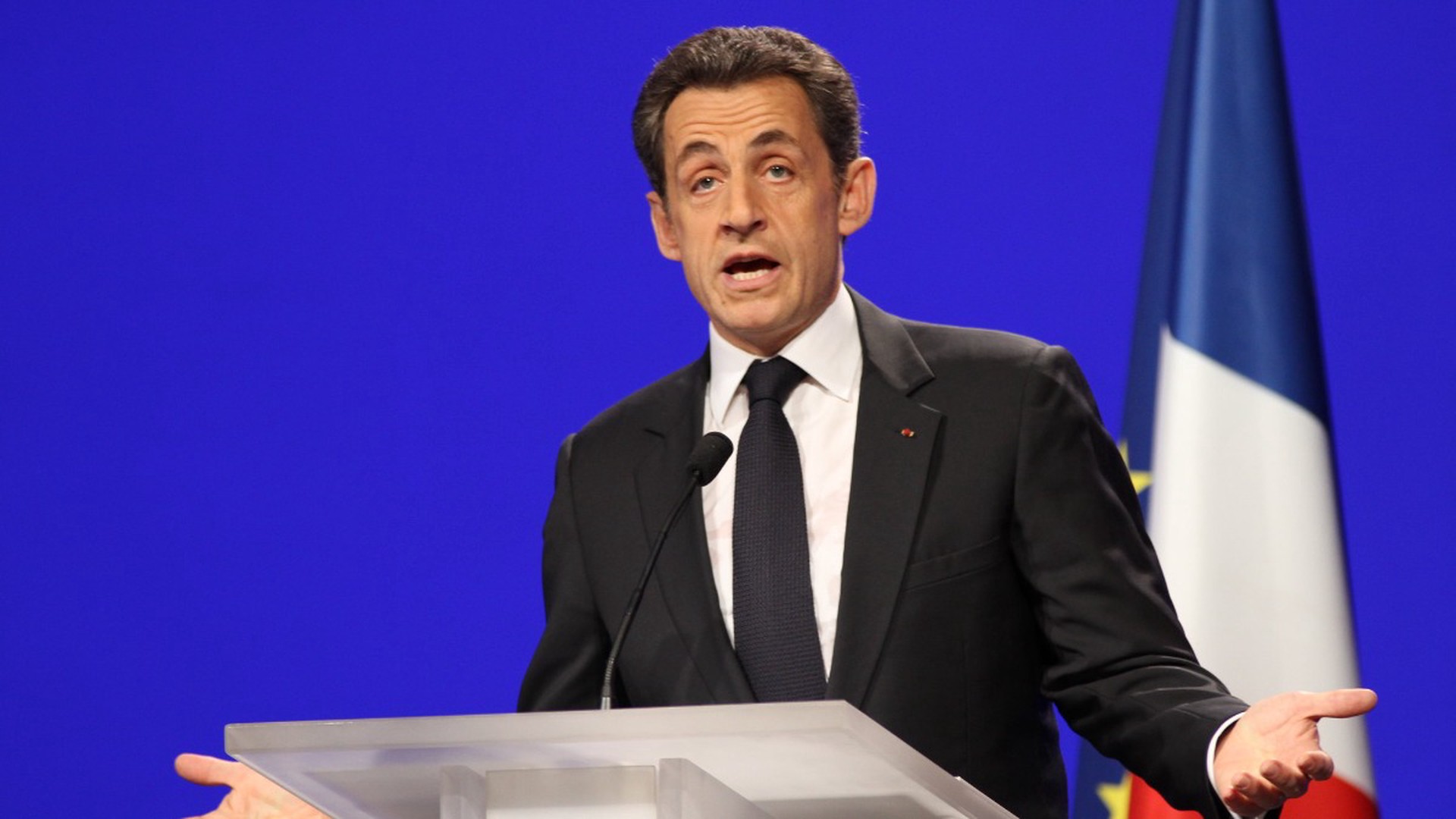 Экс-президент Франции Саркози призвал Париж одуматься и не посылать войска Киеву
