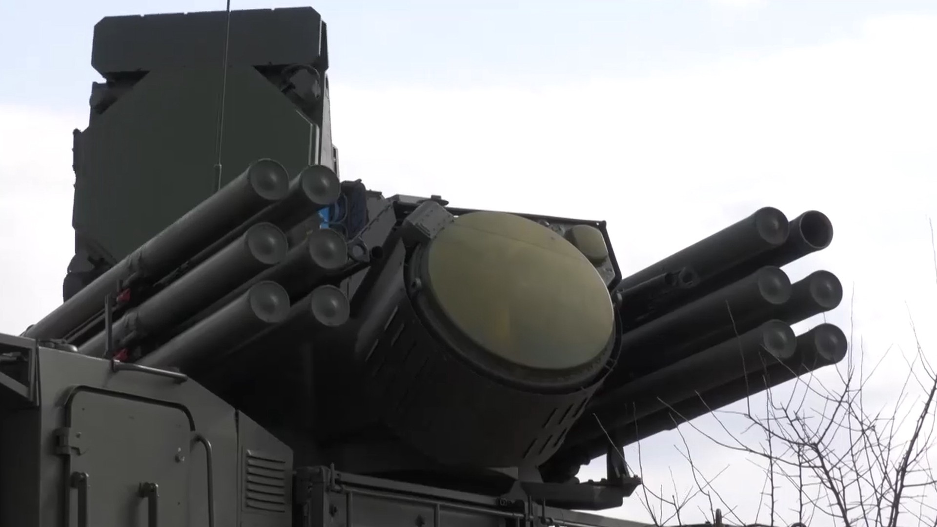 В Севастополе системами ПВО сбиты два беспилотника